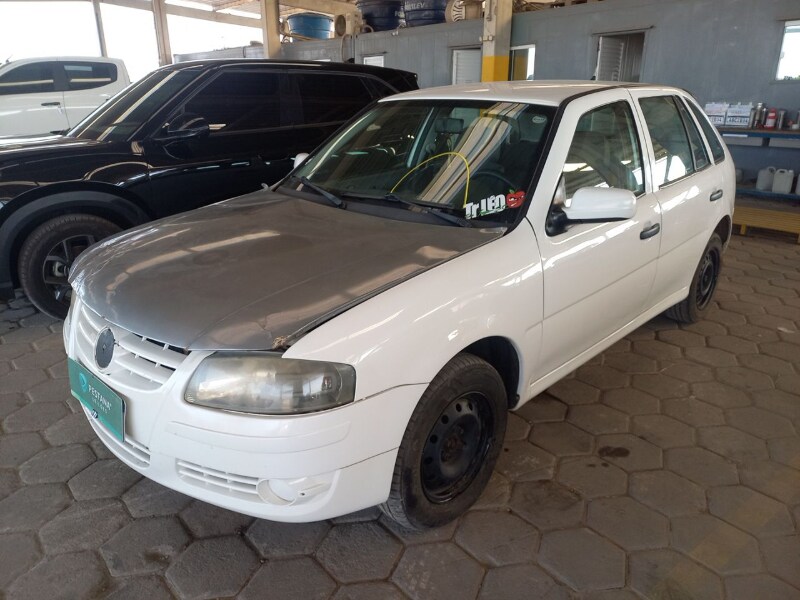 Volkswagen - Gol 1.0 GIV - 2011  /  2011