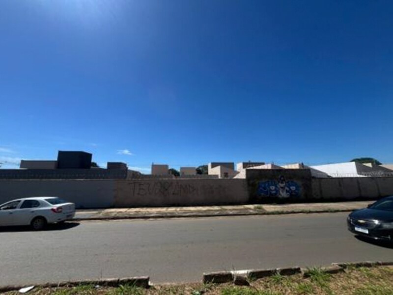 Casa - Aparecida De Goiânia/GO - Rua Toledo S/N (Lote 5 e quadra 44) Pontal Sul - Acréscimo