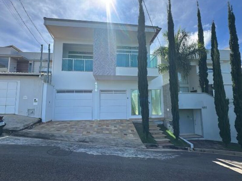 Casa - Varginha/MG - Rua Vereador Sebastião Pereira Menezes 456 (Lote 21 da Quadra P) Alta Villa