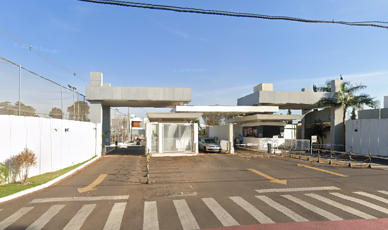 Casa em Cianorte, CONJUNTO CENTURY PARK, Rua Mississipi, Esquina Com Rua Indiana Data 23/24 Da Quadra 12 (acesso Pela Praça Rui Barbosa) 171 Conjunto Century Park, PR. Área: 798m2 - imagem 0