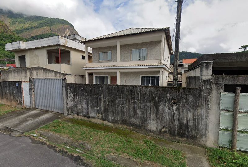 Casa em Magé, VILA SERRANA, Rua F (lt. 04, Qd. 35) 80 Vila Serrana, RJ. Área: 477m2 - imagem 0
