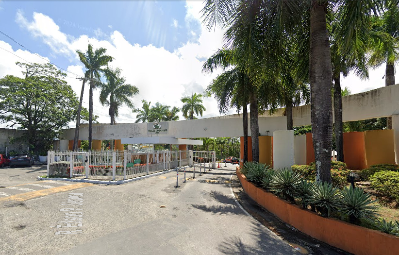 Casa em Lauro de Freitas, PORTÃO, Via 4a  (consta No Iptu Rua Dourado), Lote 12 Da Quadra O 208 Portão, BA. Área: 207.2m2 - imagem 0