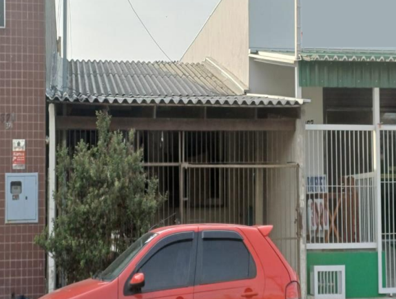 Casa em Porto Alegre, HÍPICA, Rua Dr. Antonio Mazzaferro Neto (lt. 18, Qd. D1) 367 Hípica, RS. Área: 102m2