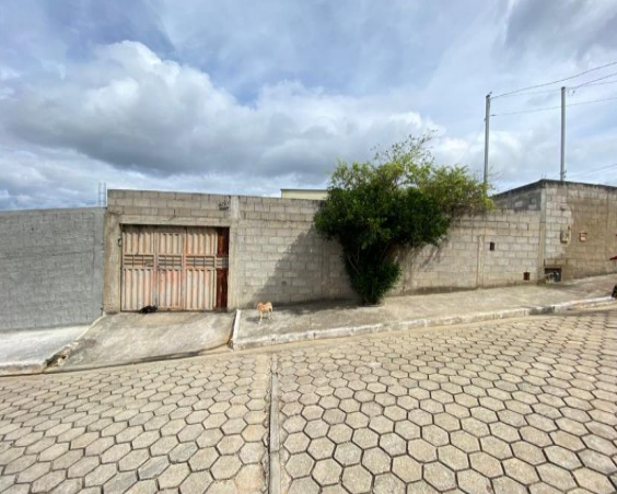 Casa em Novo Cruzeiro, SÃO BENTO, Rua Filhinha Barrack (lt. 13, Qd. 23) 301 São Bento, MG. Área: 69.44m2