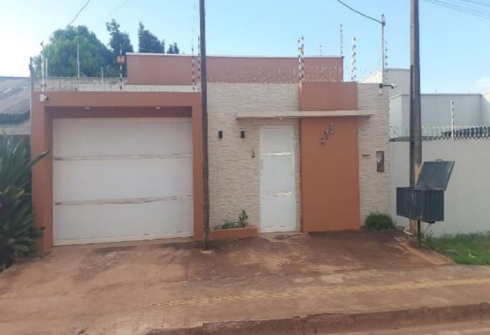 Casa em Santarém, Novo Maracanã, Rua Anisio Farias (consta No Ri Avenida Lw-8), Lote 22, Quadra D-13 415 Novo Maracanã, PA. Área: 191.5m2