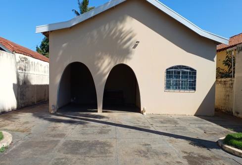 Casa em Avanhandava, Centro, Rua Tibiriçá 256 Centro, SP. Área: 270.12m2 - imagem 0