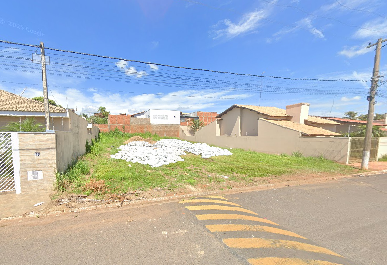 Terreno em Valentim Gentil, Parque Residencial Encanto Dos Bem-te-vis, Rua Ivo Da Silva Mello (lote 26 Qd A) S/n Parque Residencial Encanto Dos Bem-te-vis, SP. Área: 385.11m2