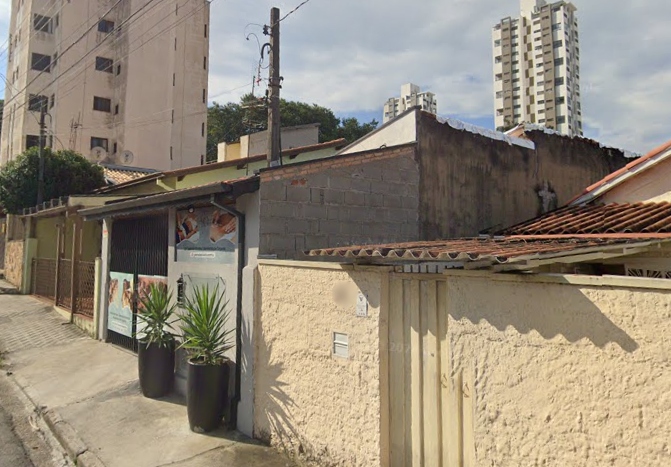 Comercial em Taubaté, Santa Luzia, Rua Bom Jardim 45 Santa Luzia, SP. Área: 194.92m2 - imagem 0