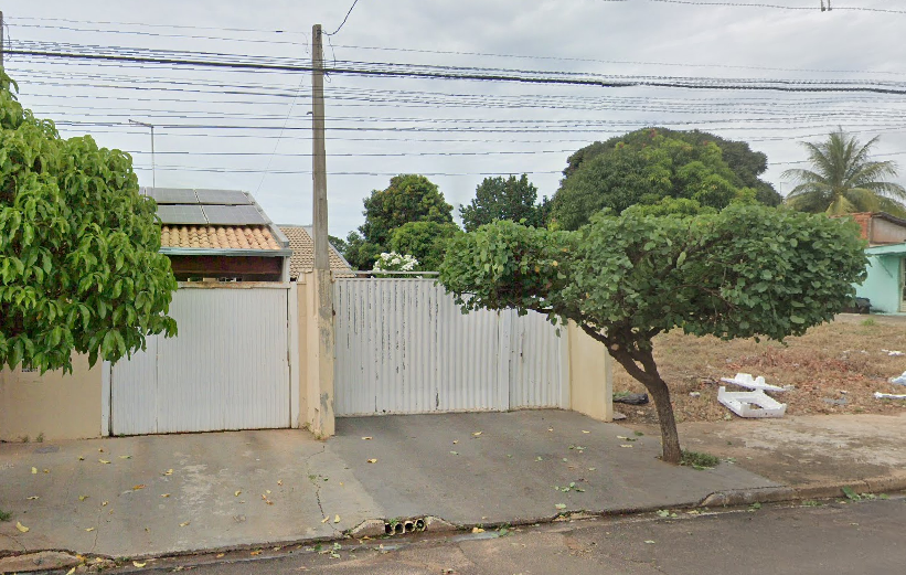 Casa em Votuporanga, Estação, Rua José Ferreira Vieira Neto Lote 15, Quadra 01 2038 Estação, SP. Área: 250m2