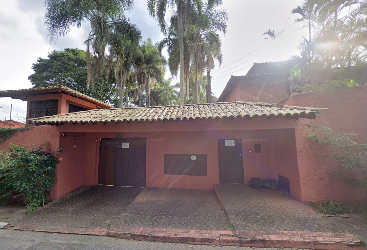 Casa em Cotia, Granja Vianna, Rua São João, (lt. 31-k, Qd. E-1) 79 Granja Vianna, SP. Área: 981.96m2