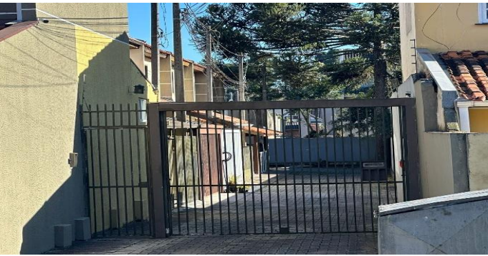 Casa em Curitiba, Boqueirão, Rua Tenente Tito Teixeira De Castro 2546 Boqueirão, PR. Área: 63.27m2