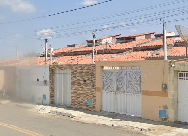 Casa em Crateús, Cidade 2000, Rua Joaquim Izídio Braz 429 Cidade 2000, CE. Área: 96m2