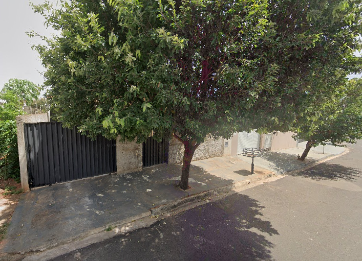 Casa em Votuporanga, Jardim Das Carobeiras, Rua Vicente Blundi (lt. 03, Qd. 05) 717 Jardim Das Carobeiras, SP. Área: 95.17m2
