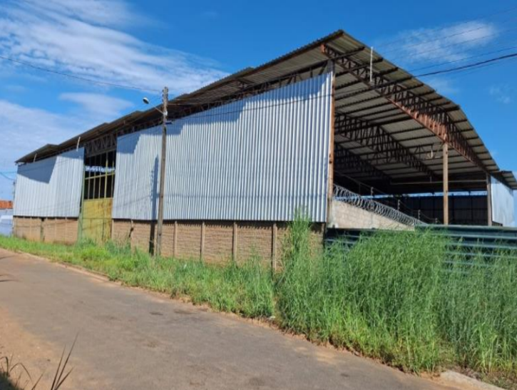 Galpão em Uruaçu, Nossa Senhora D' Abadia, Rua 01 E Rua Carajás S/n Nossa Senhora D' Abadia, GO. Área: 2369.4m2