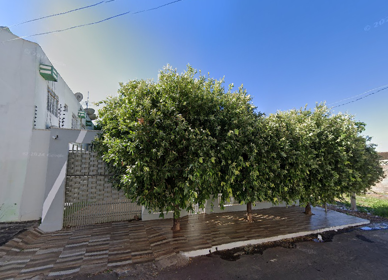 Casa em Várzea Grande, Centro-sul, Rua Augusto Severo (consta No Iptu Travessa Antonio Pereira), Lote 14, Quadra 24 100 Centro-sul, MT. Área: 344m2