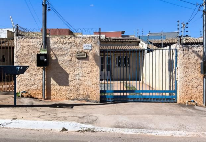 Casa em Várzea Grande, Canelas, Rua Zilda Cintra Rodrigues (lote 9a Da Quadra 111, Loteamento Jardim Paula Ii) S/n Canelas, MT. Área: 76.2m2