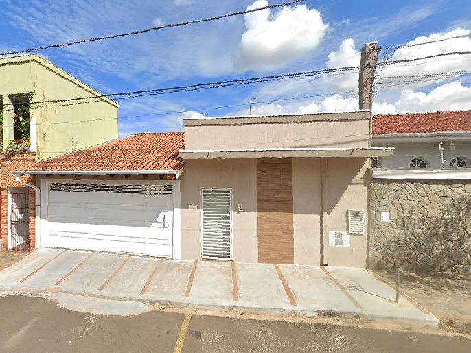 Casa em Franca, Santo Agostinho, Rua Modestino Gomes (lt. 13, Qd. 08). 1970 Santo Agostinho, SP. Área: 192.04m2