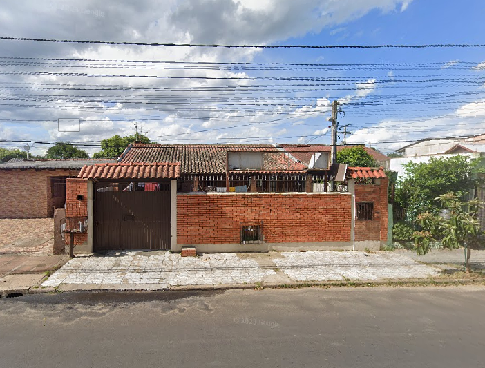 Casa em Porto Alegre, Restinga, Rua Clara Nunes 100 Restinga, RS. Área: 54m2