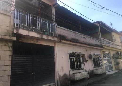 Casa em Nilópolis, Olinda, Rua Sargento Roberto Santos (consta No Ri Rua Caruaru), Lote 155-d, Acesso Pela Rua Dr. Manoel Reis 41 Olinda, RJ. Área: 78.4m2