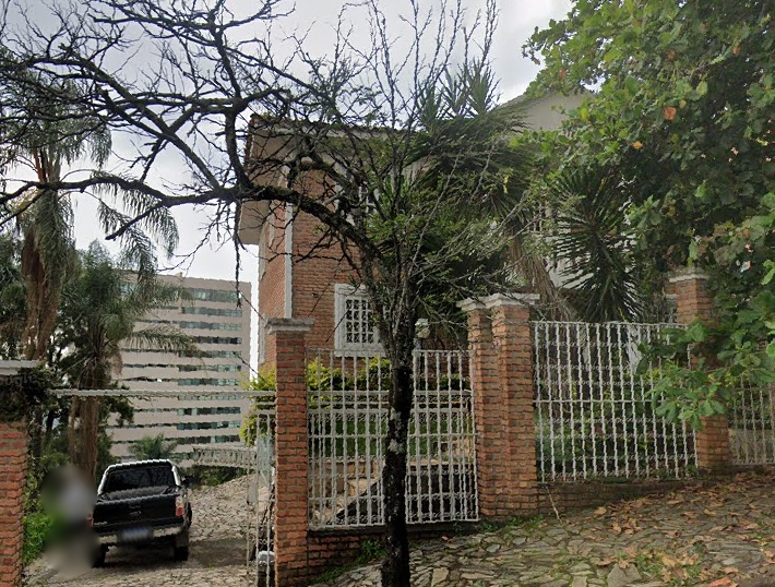 Casa em Belo Horizonte, Santa Lúcia, Rua Nazaret (lt. 47, Qd. 321) 165 Santa Lúcia, MG. Área: 335.91m2