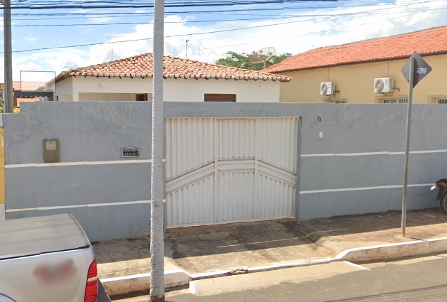 Casa em Luzilândia, Centro, Rua Presidente Vargas 230 Centro, PI. Área: 152.1m2
