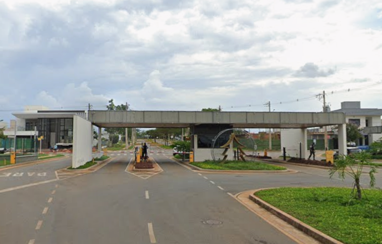 Terreno em Senador Canedo, Terras Alpha Residencial 01, Alameda Grécia (lote 10, Quadra J1) S/n Terras Alpha Residencial 01, GO. Área: 360m2