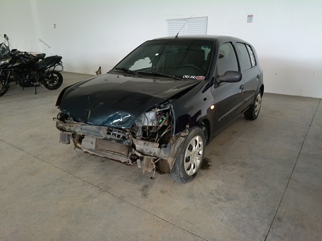 Veículo Renault Clio RENAULT CLIO EXP 10 16VH 2005 2005 em leilão