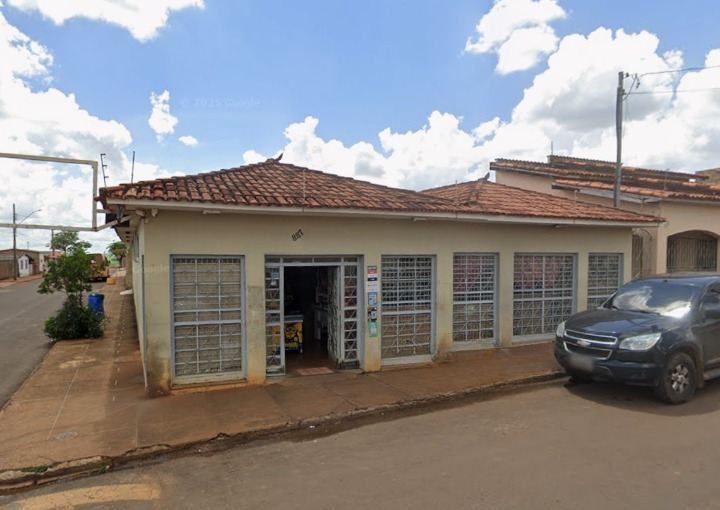 Imóvel Comercial - Perdizes/MG - Rua Virgílio Machado De Castro (lote 1 Da Quadra 31) 877 Cruzeiro