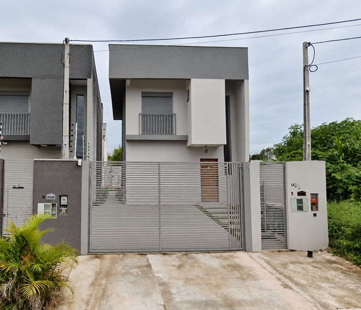 Casa em CAETETUBA