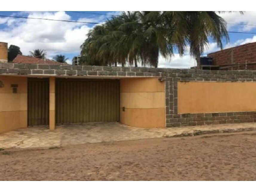 Casa em Juazeiro do Norte, Limoeiro, Rua Hermínio Silva Thé 32 - Casa (Lotes 09 a 16 da Quadra D) - Limoeiro, CE. Área: 358.52m2