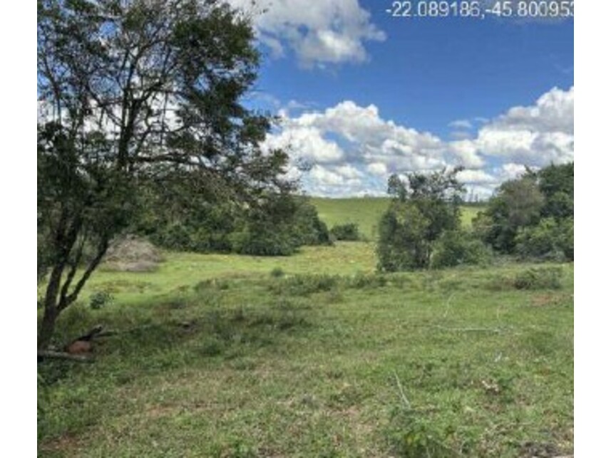 Imóvel rural em Silvianópolis, Zona Rural, Estrada Vicinal s/nº  - Área Rural e suas benfeitorias - Zona Rural, MG. Área: 375100m2 - imagem 0