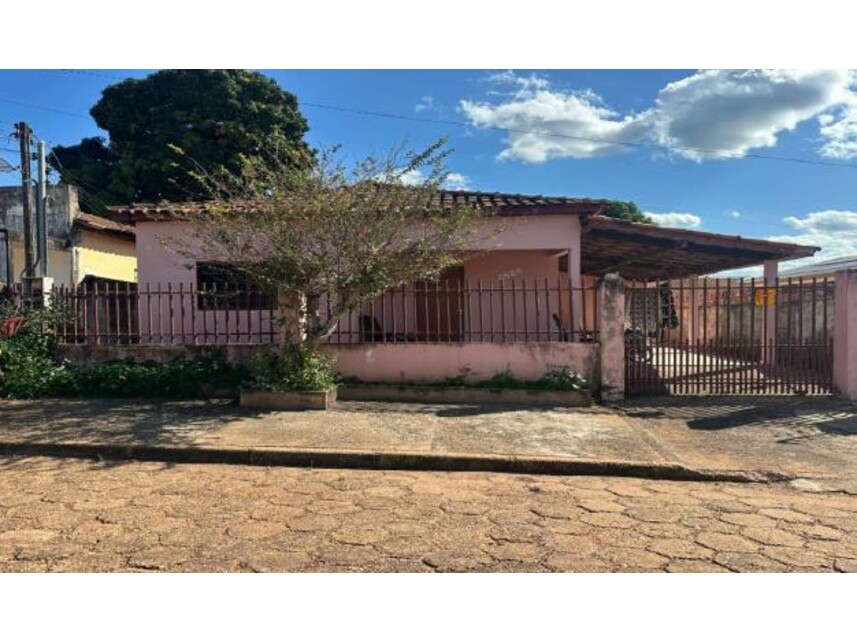 Casa em Arenápolis, Vila Rica, Rua Tapirapuã 626 - Casa S (lote 04 da quadra 77) - Vila Rica, MT. Área: 160.15m2