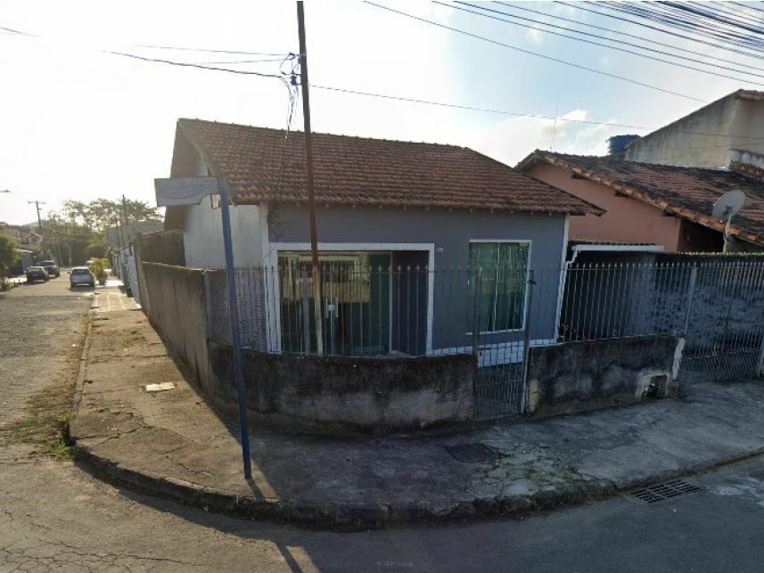 Casa em Barra do Piraí, Morada Do Vale, Rua Maria Aparecia da Silveira 520 - Casa (Lote 04 da Quadra H-1) - Morada Do Vale, RJ. Área: 194.63m2