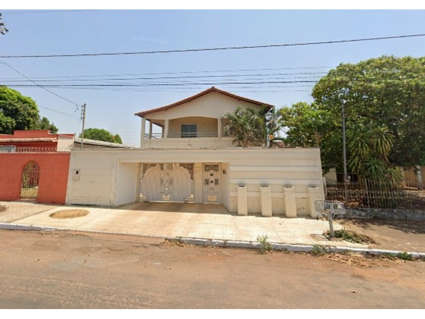 Casa em Paraíso do Tocantins, Paraíso Setor Leste, Avenida Alfredo Nasser 969 - Casa (parte do Lote 08 da Quadra 38) - Paraíso Setor Leste, TO. Área: 250m2