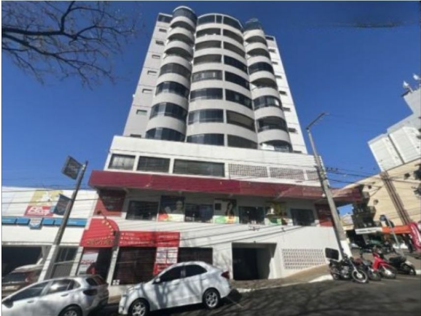 Apartamento em Chapecó, Centro, Avenida Fernando Machado 960D - Apartamento Cobertura - Condomínio Edifício Letícia - e Boxes de garagem nºs 26 e 27 - Centro, SC. Área: 272.15m2