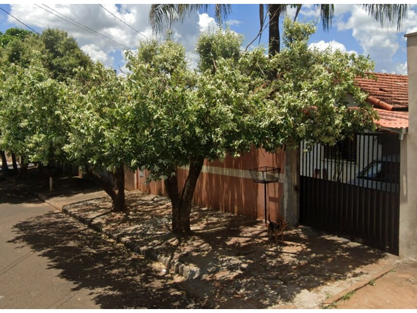 Casa em Ituiutaba, Pirapitinga, Rua Uberlândia 267 - Casa (Lote n° 06 da Quadra n° 83) - Pirapitinga, MG. Área: 139.8m2