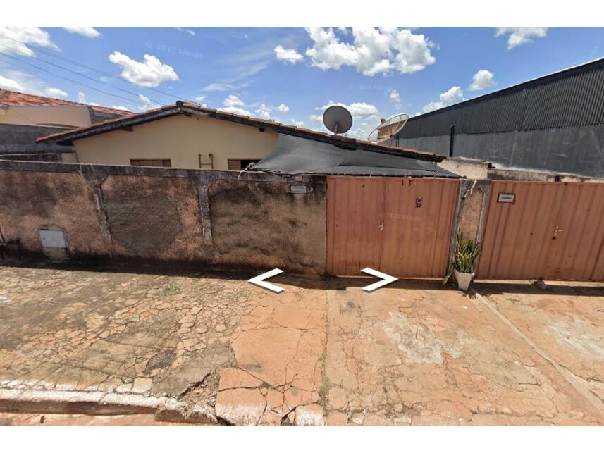 Casa em Orizona, Campo Formoso, Rua Santana 42 - Casa (Lote 03 da Quadra 18) - Campo Formoso, GO. Área: 238.9m2