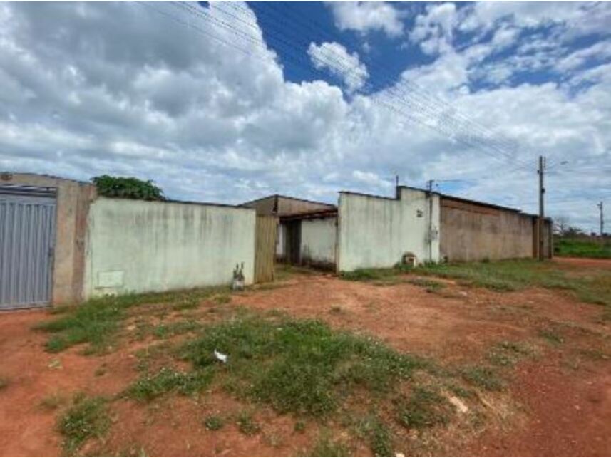 Casa em Nova Crixás, Setor Aeroporto Ii, Avenida Santos Dumont S/N°  - Casa (Lote 11 da Quadra 4).  - Setor Aeroporto Ii, GO. Área: 116.24m2