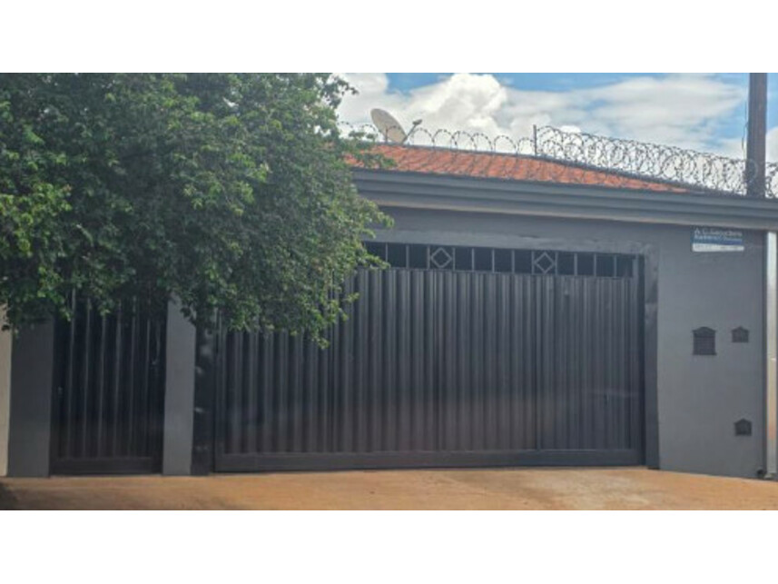 Casa - Ribeirão Preto/SP - Rua Antônio Carlos Escudeiro 230 - Casa (Lote 14 da Quadra 18).