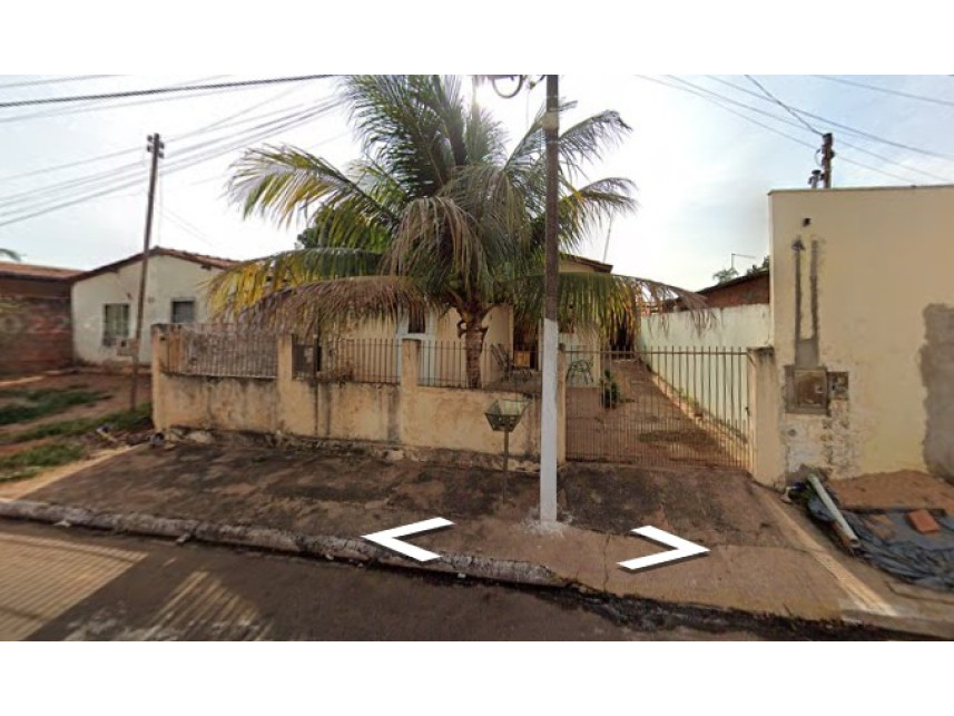 Casa em Loteamento Pedra 90